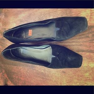 STUART WEITZMAN black heel shoes size 6 M NICE!